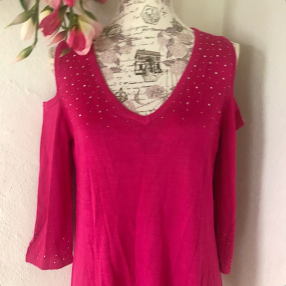 Belldini Hot Pink Rhinestone studs Cold-Shoulder cotton knit Top size Large